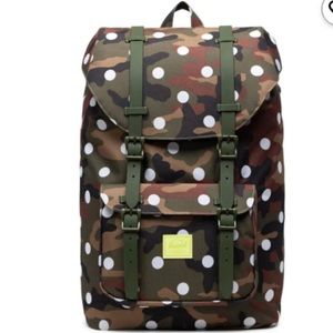 Herschel Camo little america Backpack like new